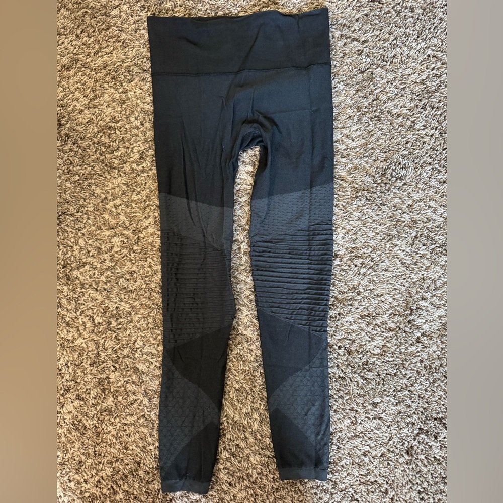 Spanx seamless motoleggings